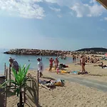 Typical Toulon Apartment 50M Beaches